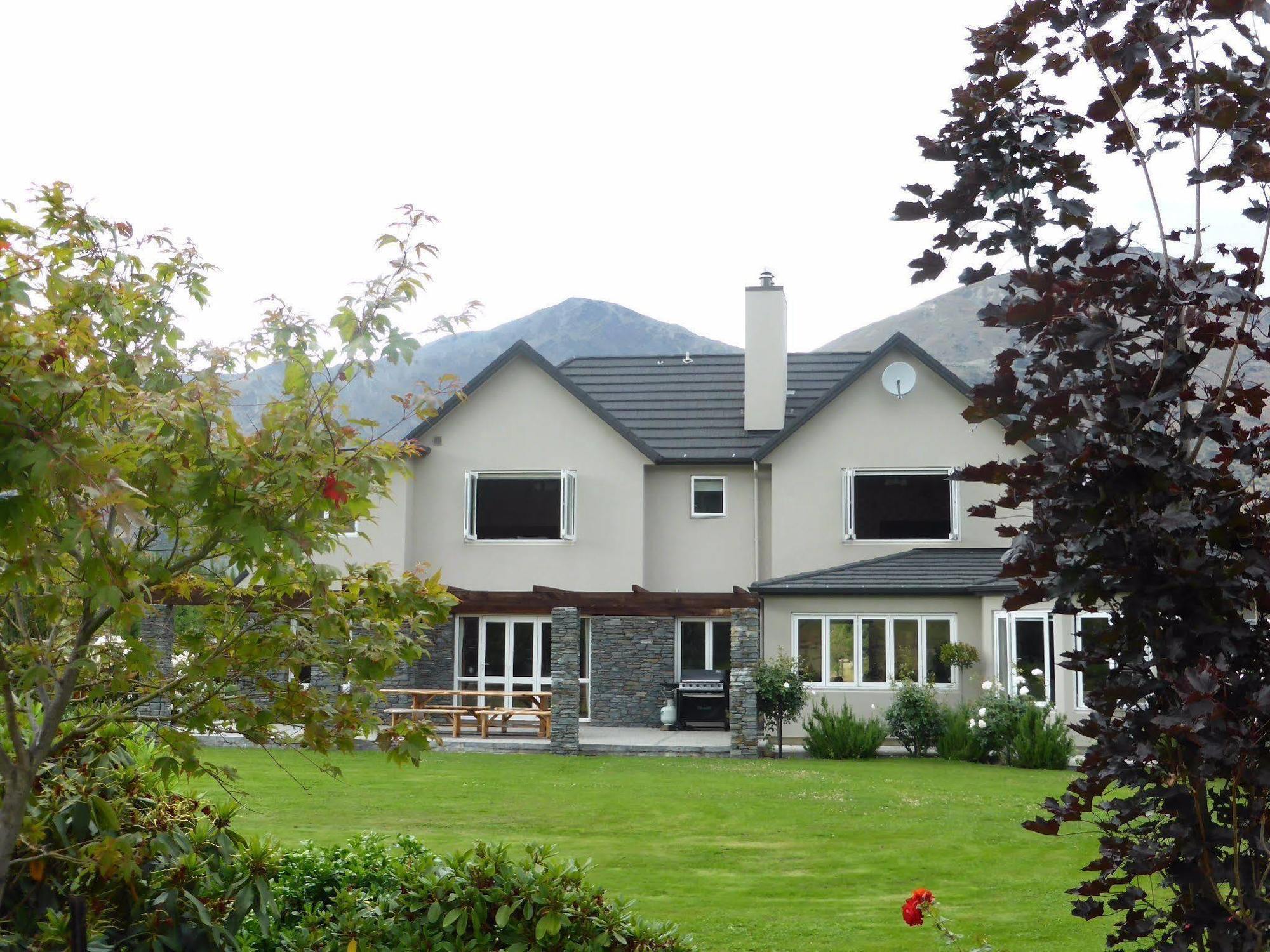 Queenstown Country Lodge Lake Hayes Екстериор снимка
