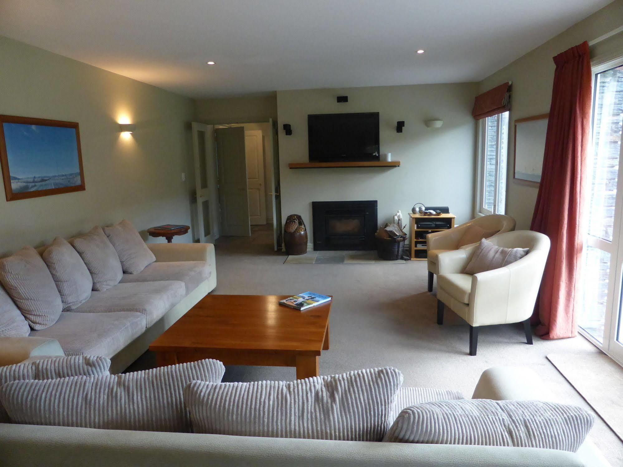 Queenstown Country Lodge Lake Hayes Екстериор снимка